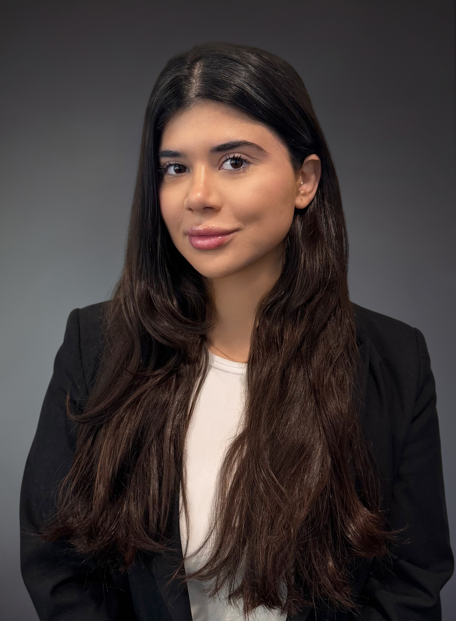 Nazik Kalpakchyan, Esq. Associate Attorney